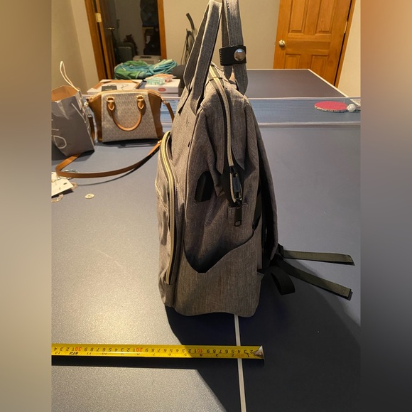 Gray Backpack - Picture 4 of 4